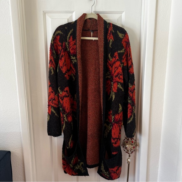 Free People Flower Power Cardigan HTF Size Small - Picture 2 of 5